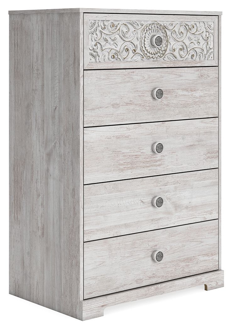 If it-'s coastal chic or cottage quaint style you long for, this whitewashed chest of drawers invites you to go to town. Its distinctive weatherworn finish conveys an easy-breezy sensibility, perfect for a restful bedroom retreat. Tastefully edited lines 