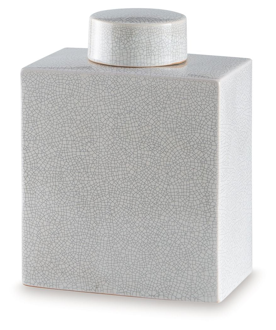 Crafted with an off-white crackle effect, this ceramic jar has a classic, antiqued feel well-fitted to new traditional spaces. Whether it-'s adding a finishing touch to your dining room or den, the accent piece brings dimensionality to your decor.<br/><br
