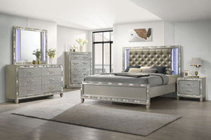 Transform your bedroom into a sanctuary of sophistication with the Radiance Queen 5 Piece Bedroom Set. Crafted from a blend of Solid Rubberwood and manufactured woods, this collection ensures unwavering stability and longevity. Its semi-gloss lacquer Plat