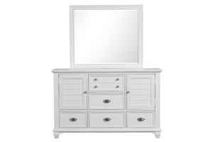  designed to complement any bedroom decor. Expertly crafted from solid Acacia