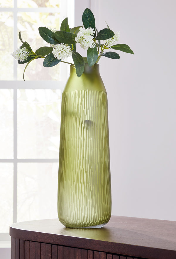  you can keep your elevated aesthetic consistent from indoors to out. Its luxe green color brings a touch of brightness to your tabletops and shelves. Take on-trend design one step furthe