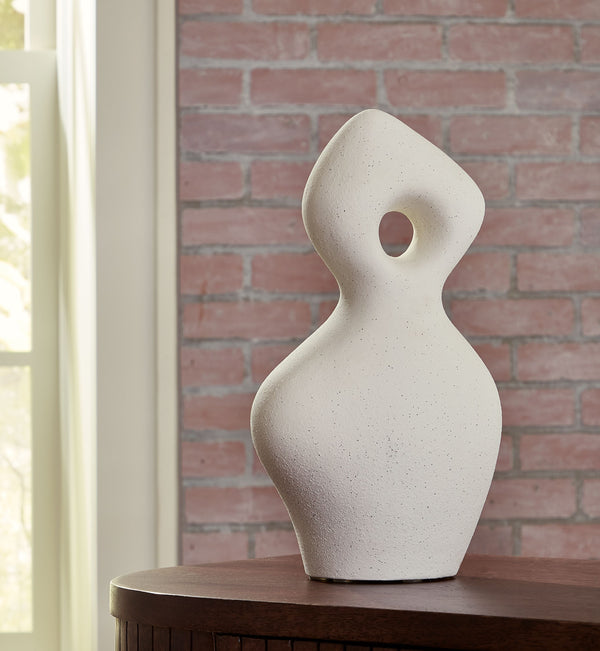  it-'s simply striking from every angle.<br/><br/><b>Product Features</b><ul><li>Made of cer