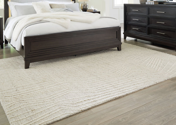 Varahill - Gray / Ivory - Large Rug