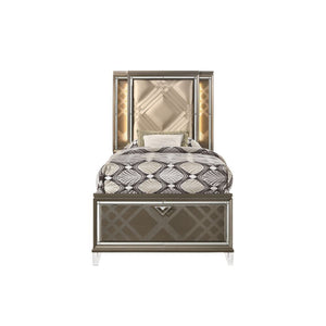 The Skylar collection immerses you in enduring glam and sophistication. Delight yourself in the features the stunning bed offers. Including champagne leatherette geometric padded headboards with touch function led lighting and matching wood frame embossed