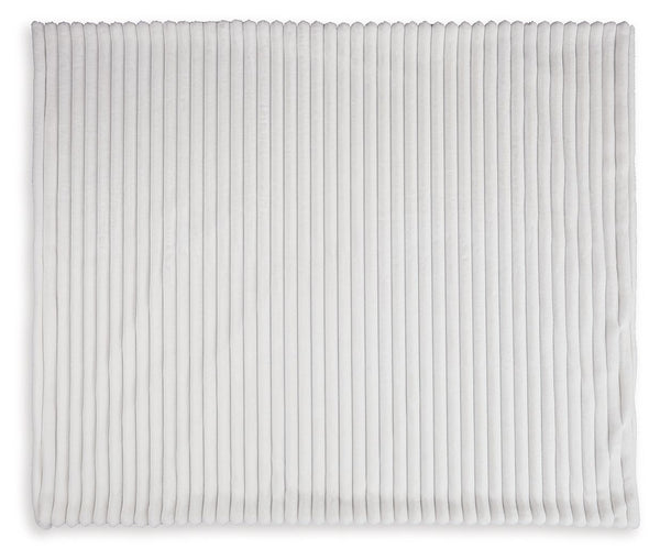  whether mixed with pillows or draped over the arm of a sofa. And itâ€™s machine washable