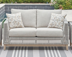 it expertly marries refined design with durability. Breezy summer mornings and cold winter nights are made all the more comfortable with high-perfo