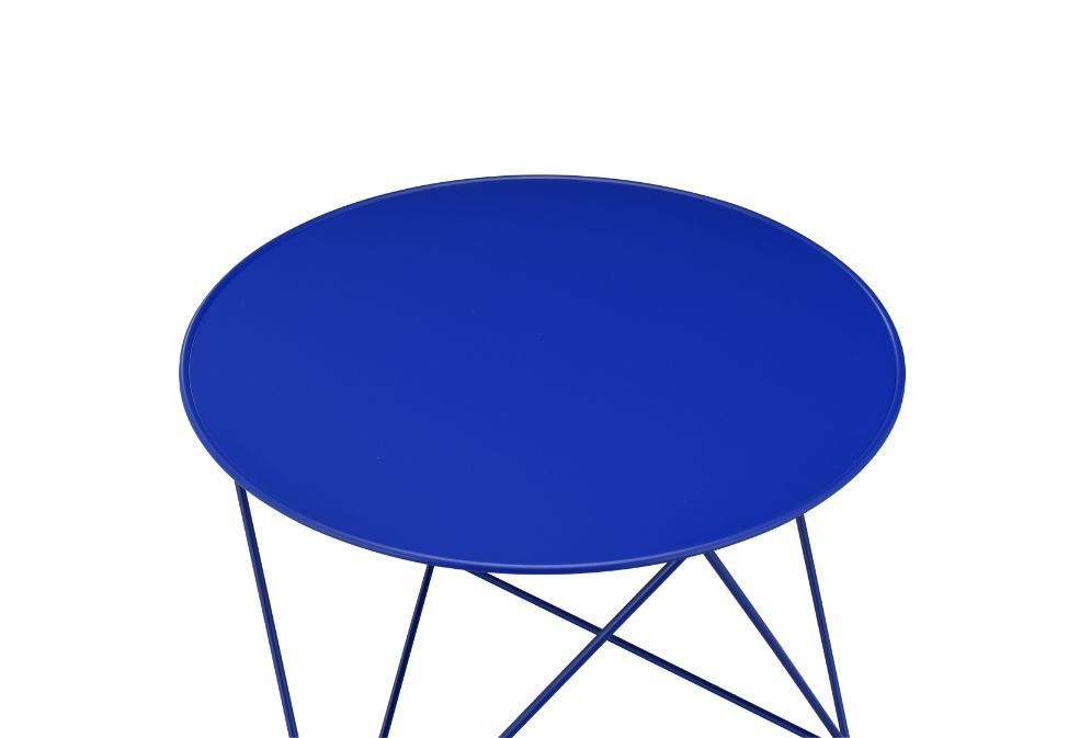 Bring dimension, depth and distinctive visual appeal with this modern geometric design. The accent table boasts a cool and fun look. Round table top paired with irregular metal base adds a uniquely attractive contrast to this table. It-'s powder coating p